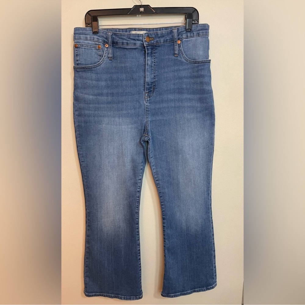 Madewell Women’s Curvy Cali Demi-Boot Jean Denim Pant Size 33.